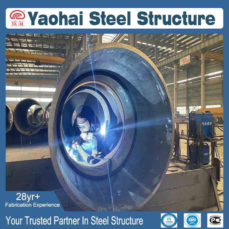 Large Diameter Steel Pipe Welding